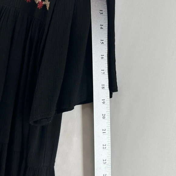 Hem & Thread Dress Sz S Peasant Tunic Embroidered Tiered 3/4 Sleeve Rayon Black - Picture 10 of 11